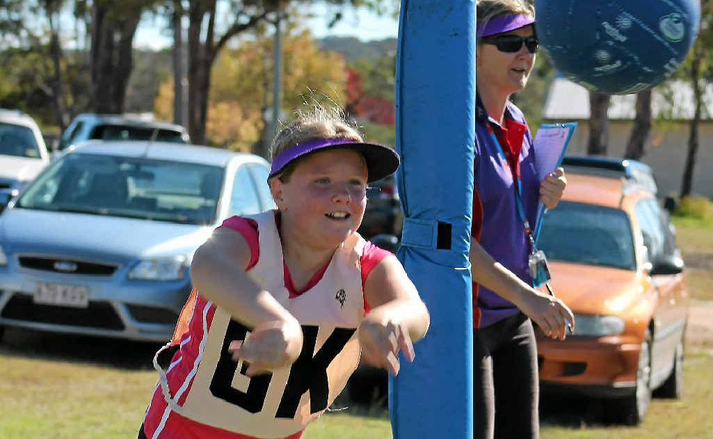 NICE BALL: Sophie Raccanello passes the ball on. NICE BALL: Sophie Raccanello passes the ball on.